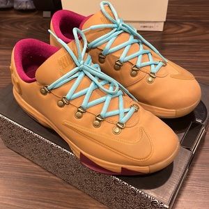 KD 8 Gum (Does Not Come With Original Box)